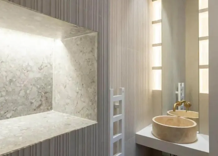 Tour Eiffel - Champ De Mars Exquisite 3bd 3bth *