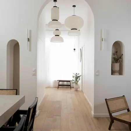 Tour Eiffel - Champ De Mars Exquisite 3bd 3bth * Paris